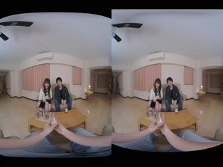 011421-001 [VR] 夫の目の前で妻が -お酒を飲むとなんだか変になってきちゃうんですよね-