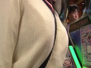 RTP-067 街で偶然見かけたパイスラ女子校生。「…こいつ、男の目線を意識してワザと胸を強調してるのか！？」無意識なのか、挑発しているのか、発育途中の胸に興奮した僕は…2